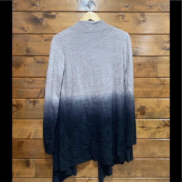 Barefoot Dreams Bamboo Chic Lite Ombre Calypso Wrap Cardigan - Picture 5 of 6